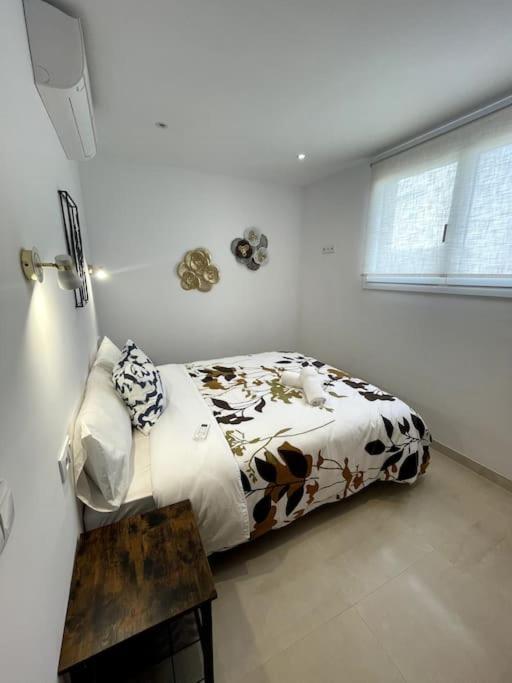 Belle Villa Contemporaine Piscine Privee เอมปูเรียบราบา ภายนอก รูปภาพ